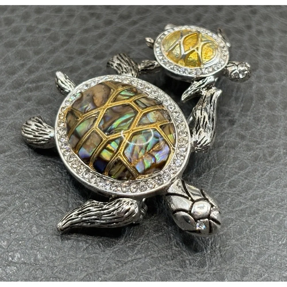 VTG Napier Mother Baby Sea Turtle Brooch Abalone Shell Rhinestone Silver Tone